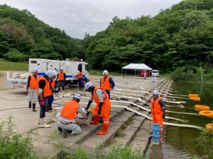 排水ポンプ車操作訓練の様子