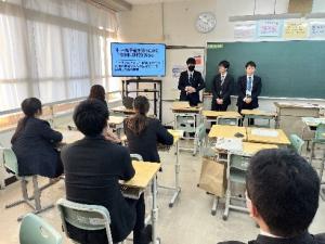 社会に