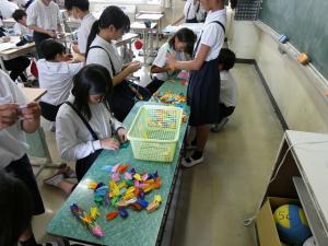 八次小学校千羽鶴