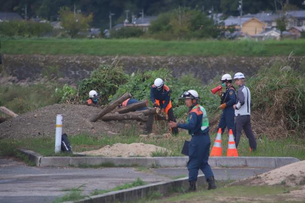 道路啓開（チェーンソー）