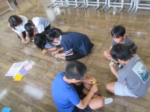 川地小学校折り鶴1