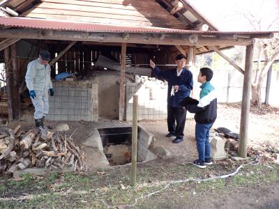 炭小屋見学