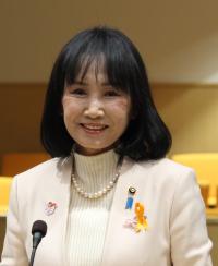 鈴木深由希