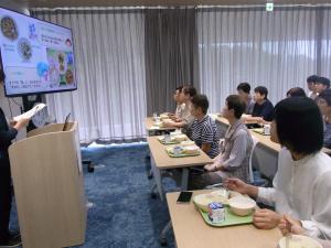 試食会の様子